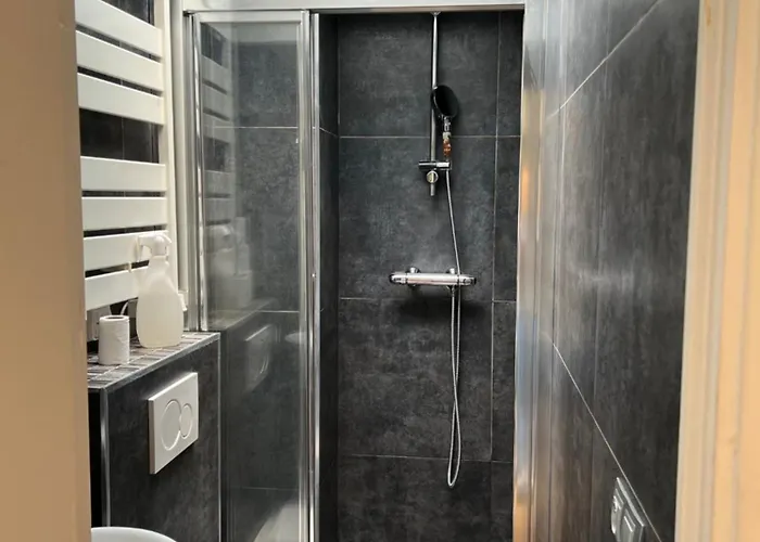 Appartement Atypique Aux Batignolles