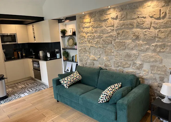 Appartement Atypique Aux Batignolles